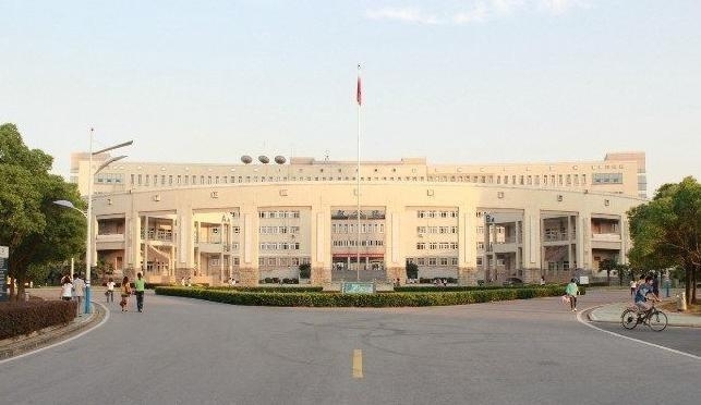 黄冈师范学院教育在线，探索与启示的旅程